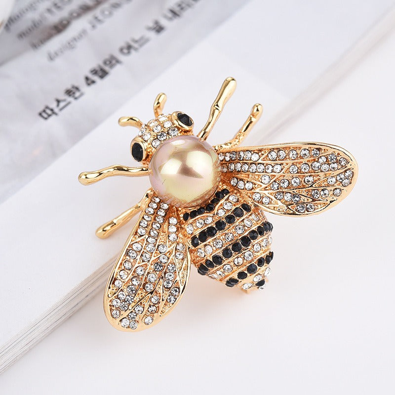 Gold Bee Brooch Pin — Diamond-Inlaid Alloy, Nature-Inspired Jewellery Accessory