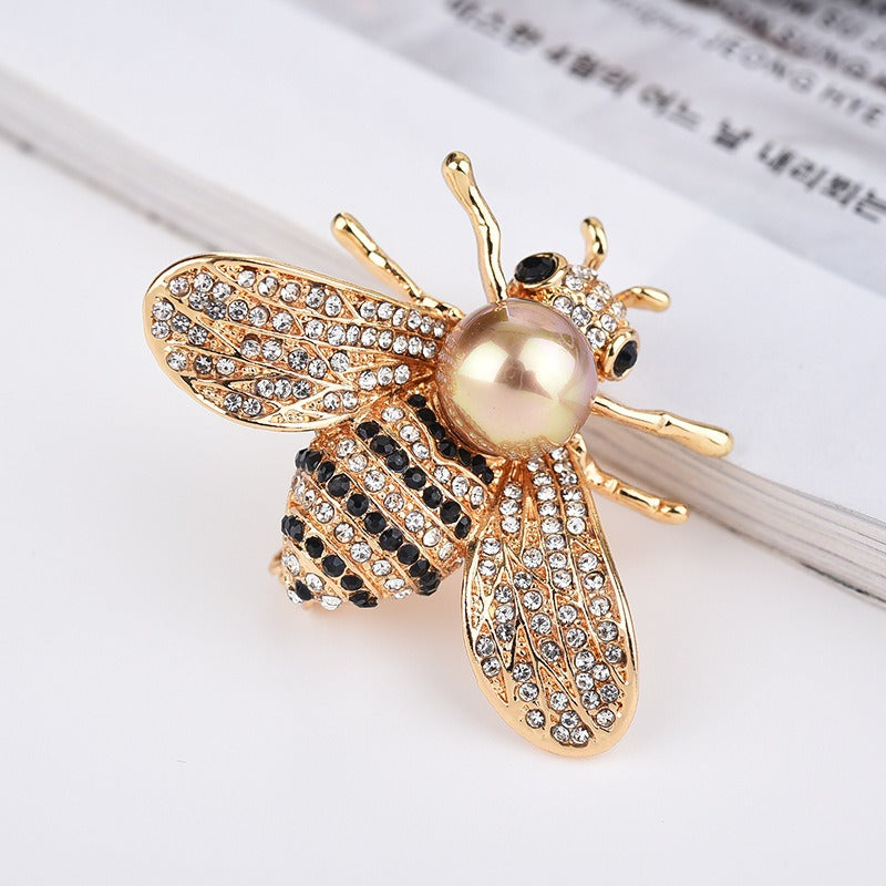 Gold Bee Brooch Pin — Diamond-Inlaid Alloy, Nature-Inspired Jewellery Accessory