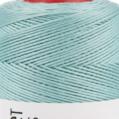 Close-up – Mint Aqua Silk Yarn Texture