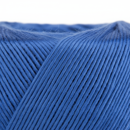 Close-up – Royal Blue Silk Yarn Texture