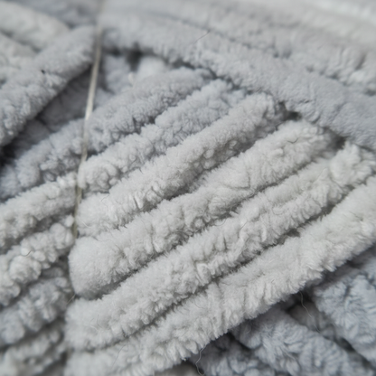 Closeup - Grey-White