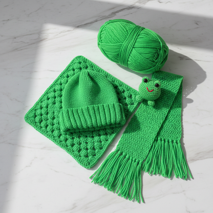 Collage – Knitsilk Acrowool Bright Green