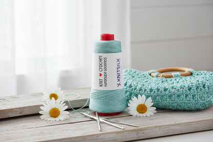 Lifestyle – Mint Aqua Silk Yarn